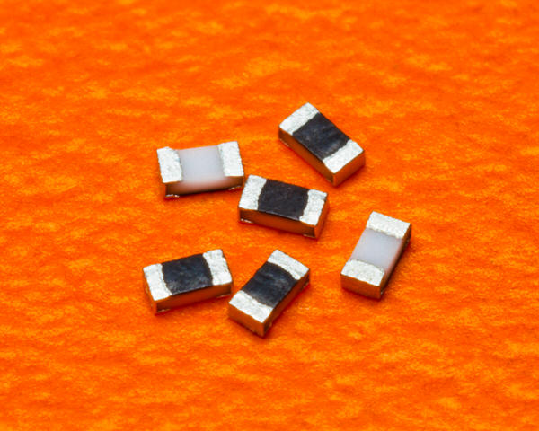 KOA Speer Introduces 0402 Size in Low Ohm Anti-Sulfur SR73-RT Series Current Sense Resistors